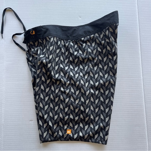 Quick Silver Waterman Collection Men's Black and Gray Swim Shorts Size 34 - Picture 8 of 11